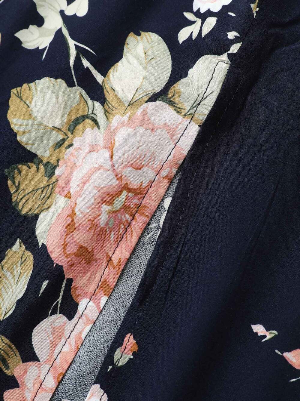 BloomChic Flutter Sleeve Ditsy Floral Pocket Split Maxi Dress - Picture 5 of 8